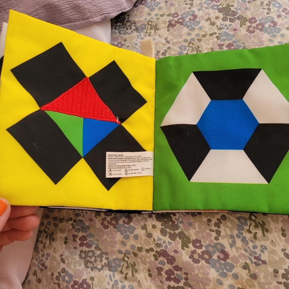 Multi Sensory Book - Picture 4 of 6